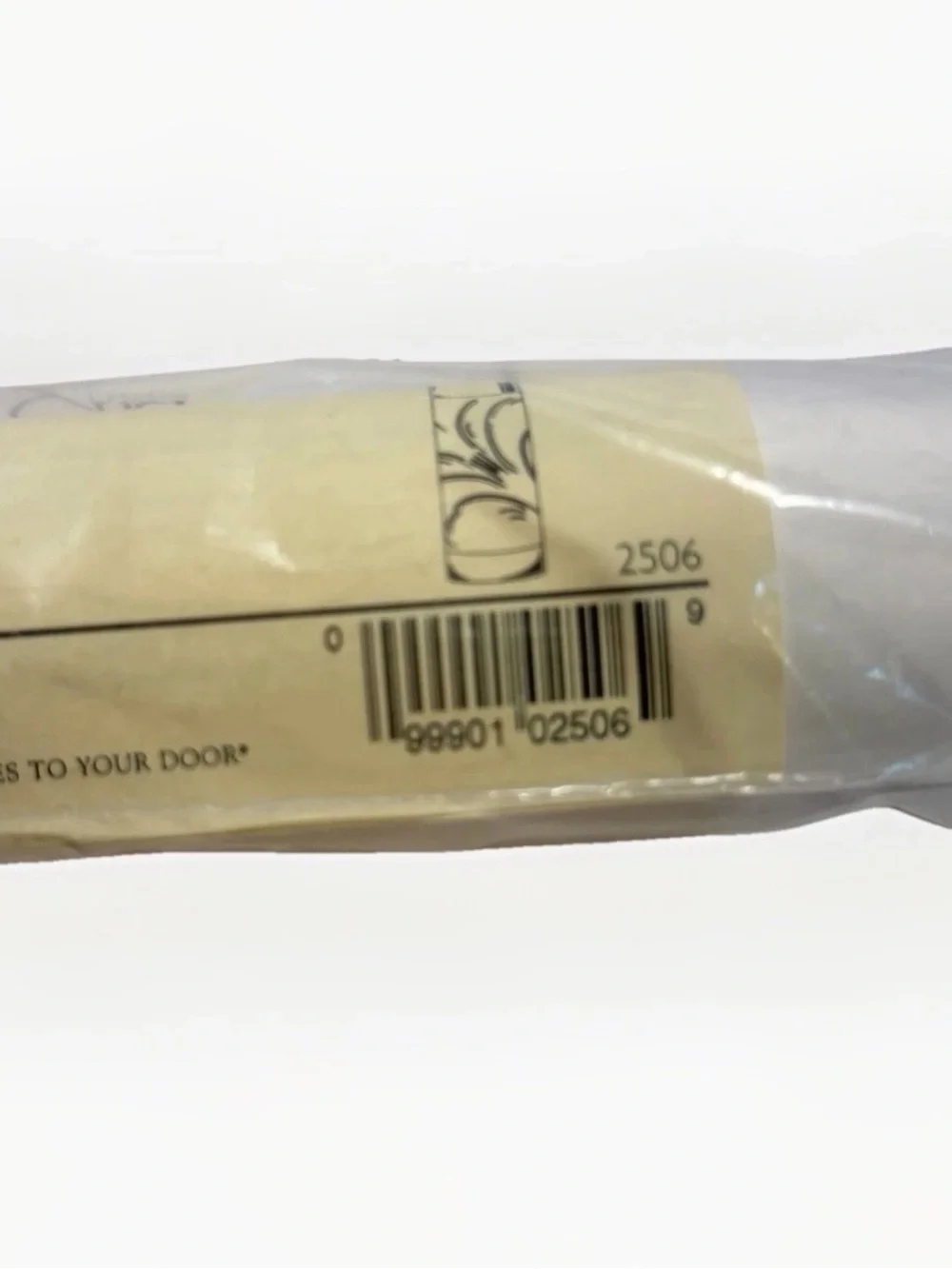 The Pampered Chef White and Cream Kitchen Spritzer